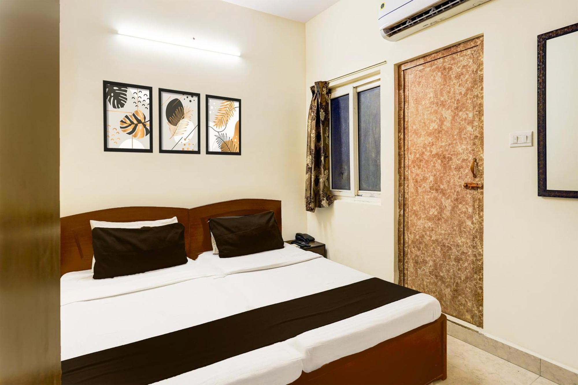 Hotel Super Collection O Thousand Lights 2*